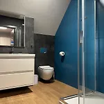 Aqua בית הארחה